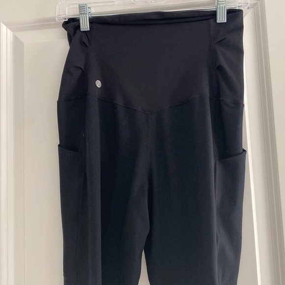 Zella Maternity Black Over the Belly Leggings Size S - Picture 2 of 2